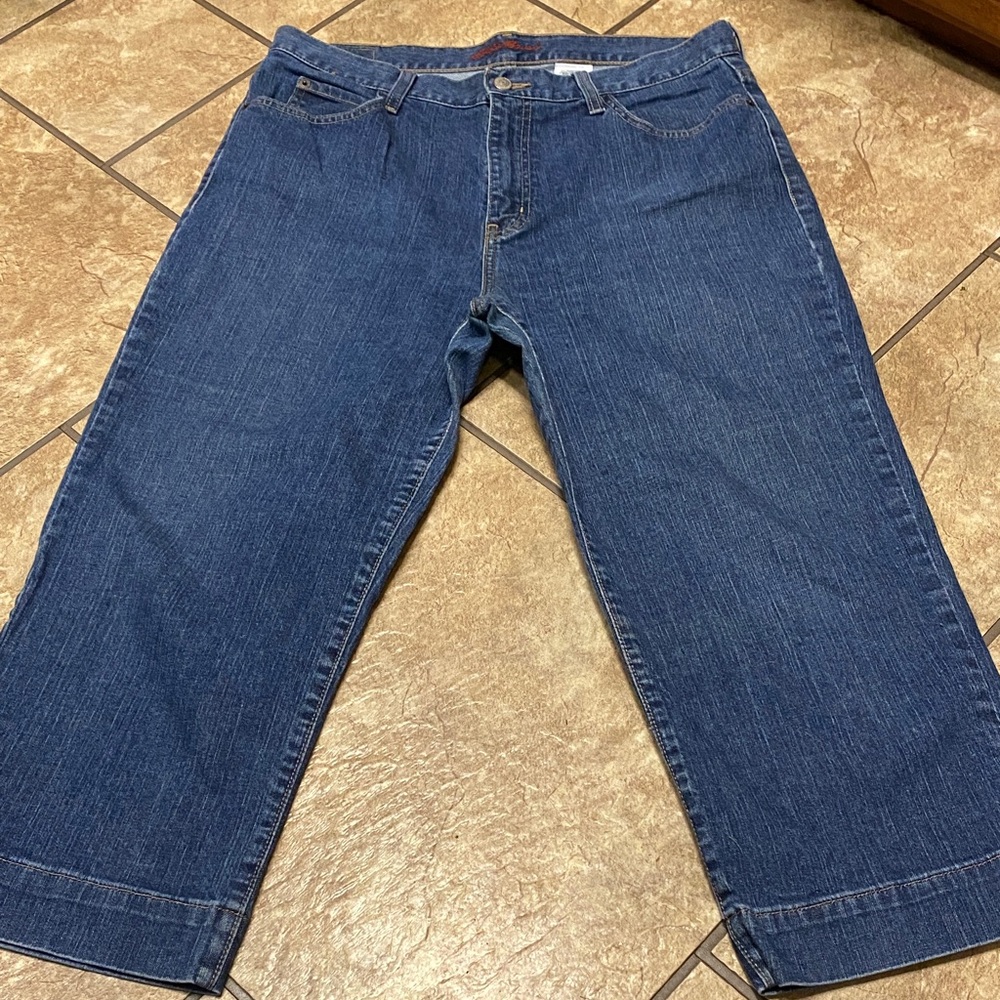Y2K Eddie Bauer High Rise Wide Leg Classic Blue Denim Capris Size 31
